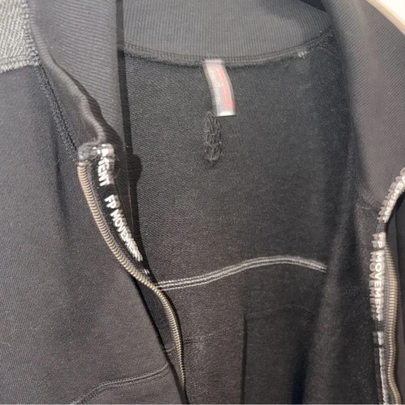 Free People Cropped Zip Up lounge jacket- black and white with collar- great con - Picture 4 of 9